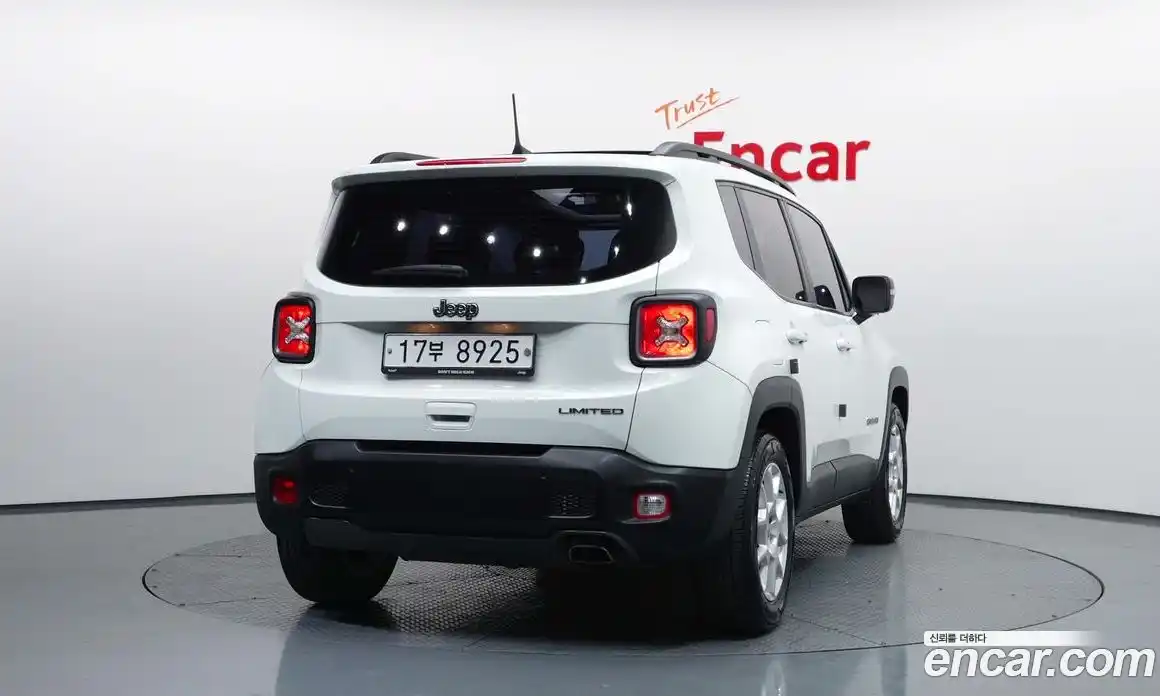 Jeep Renegade 2019 2.4 гидро в Москве № 1919113, фото 4