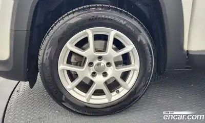 Jeep Renegade 2019 2.4 гидро в Москве № 1919113, миниатюра 5