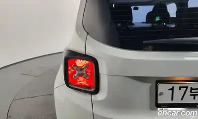 Jeep Renegade 2019 2.4 гидро в Москве № 1919113, миниатюра 9