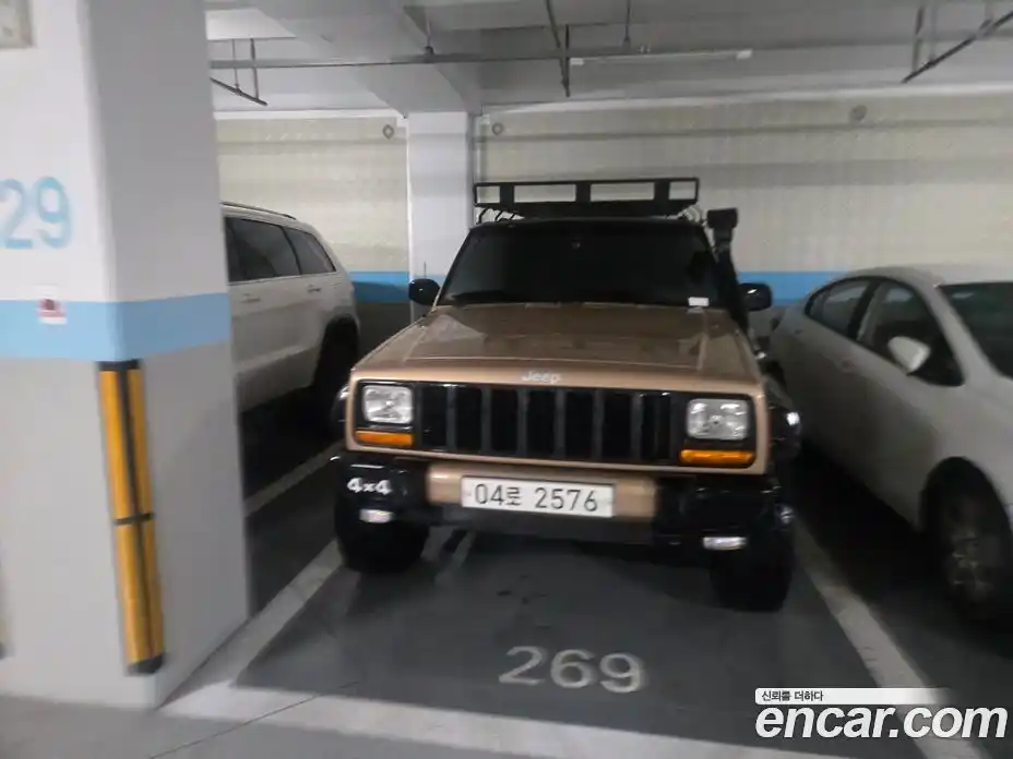 Jeep Cherokee 1999 2.5 механика в Москве № 1919451, фото 14