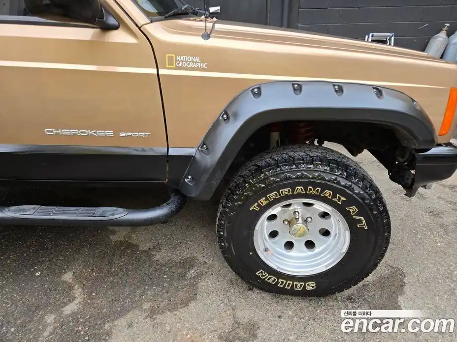 Jeep Cherokee 1999 2.5 механика в Москве № 1919451, фото 3