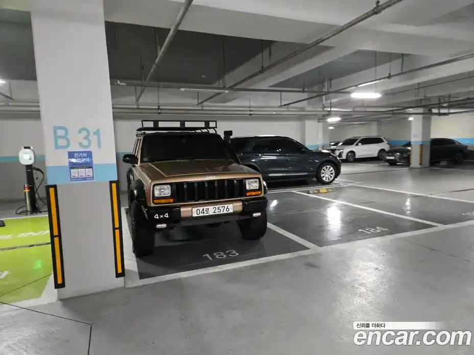 Jeep Cherokee 1999 2.5 механика в Москве № 1919451, фото 8