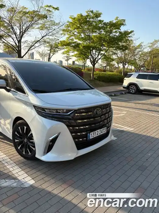 Toyota Alphard 2025 2.5 вариатор в Москве № 1919681, фото 3