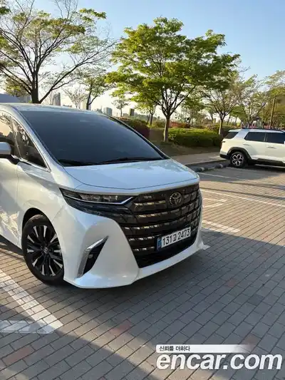 Toyota Alphard 2025 2.5 вариатор в Москве № 1919681, миниатюра 3