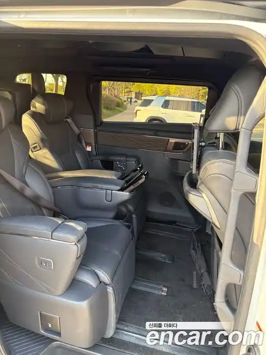 Toyota Alphard 2025 2.5 вариатор в Москве № 1919681, фото 8