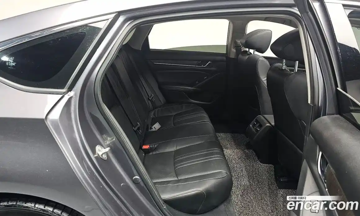 Honda Accord 2018 1.5 гидро в Москве № 1919911, фото 16