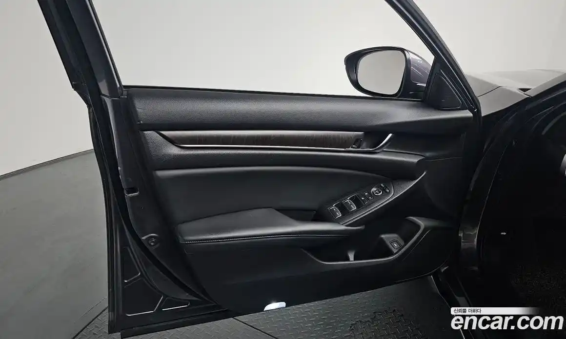 Honda Accord 2018 1.5 гидро в Москве № 1919911, фото 30