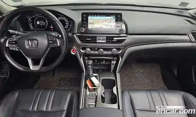 Honda Accord 2018 1.5 гидро в Москве № 1919911, миниатюра 10
