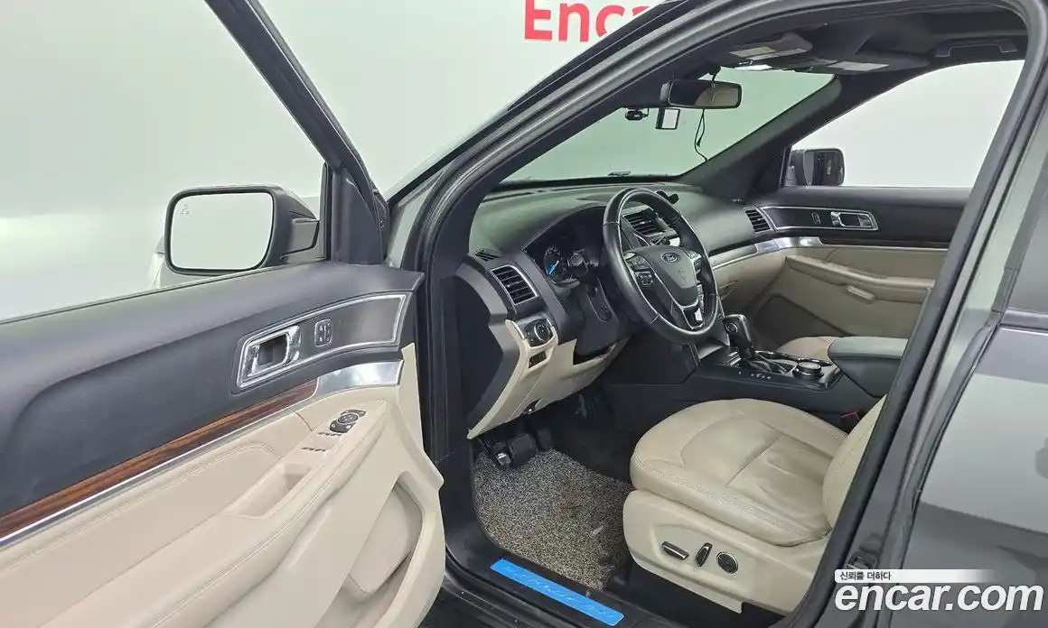 Ford Explorer 2018 2.3 гидро в Москве № 1920455, фото 13