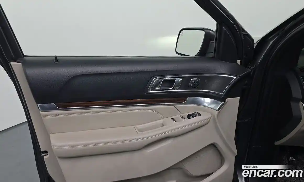Ford Explorer 2018 2.3 гидро в Москве № 1920455, фото 14