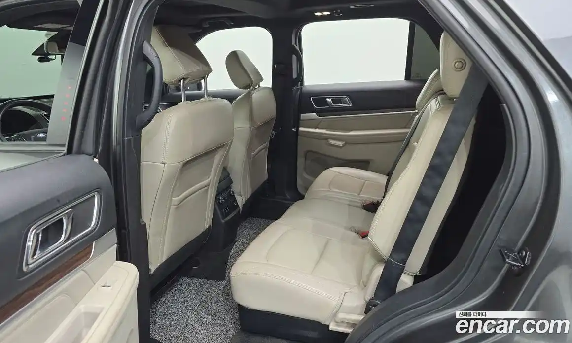 Ford Explorer 2018 2.3 гидро в Москве № 1920455, фото 17