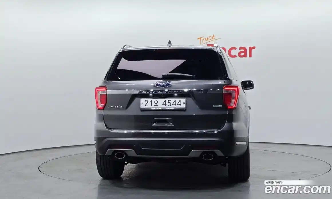 Ford Explorer 2018 2.3 гидро в Москве № 1920455, фото 4