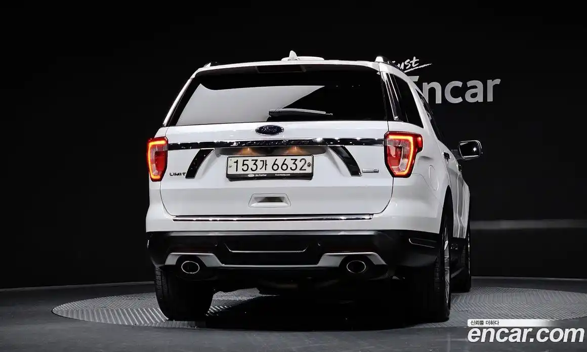 Ford Explorer 2018 2.3 гидро в Москве № 1920545, фото 4