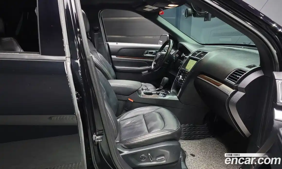 Ford Explorer 2018 2.3 гидро в Москве № 1920553, фото 11