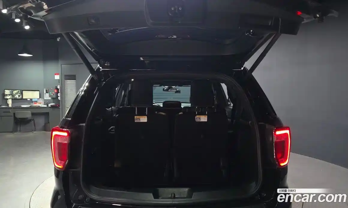 Ford Explorer 2018 2.3 гидро в Москве № 1920553, фото 20