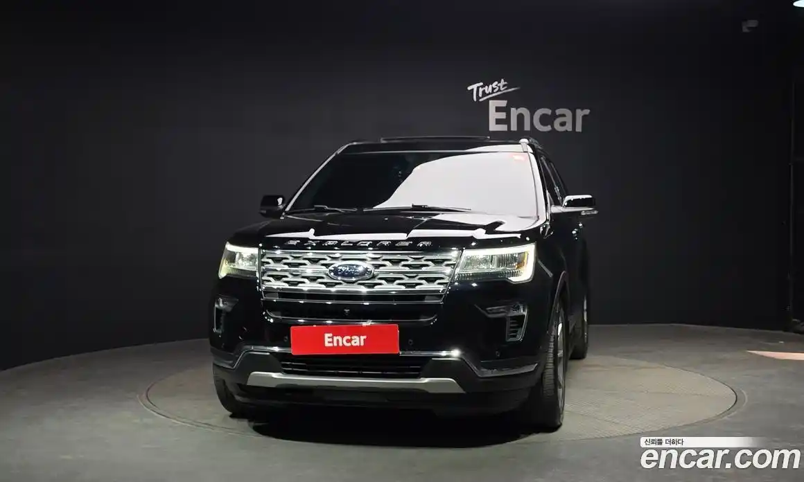 Ford Explorer 2018 2.3 гидро в Москве № 1920553, фото 3