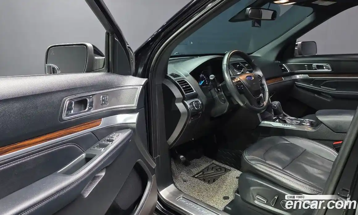 Ford Explorer 2018 2.3 гидро в Москве № 1920553, фото 10