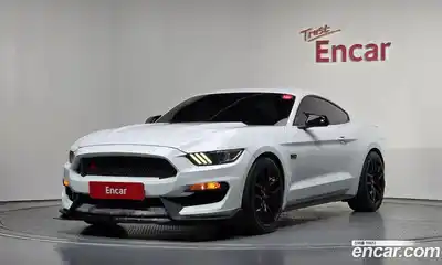 Ford Mustang, 2015