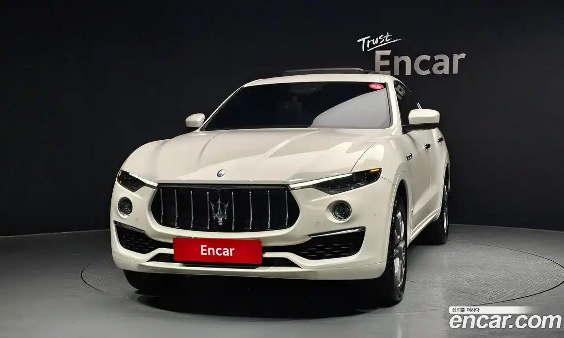 Maserati Levante 2020 3.0 гидро, фото 3