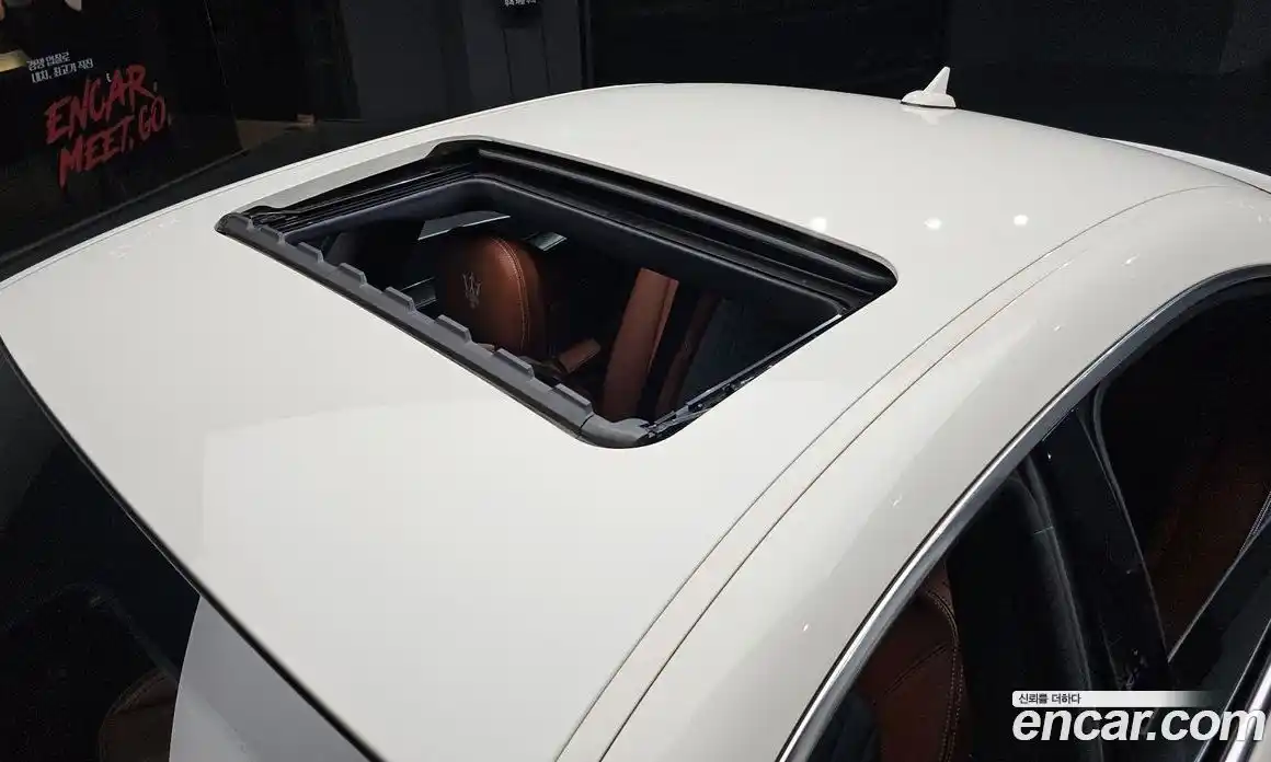 Maserati Ghibli 2018 3.0 гидро, фото 19