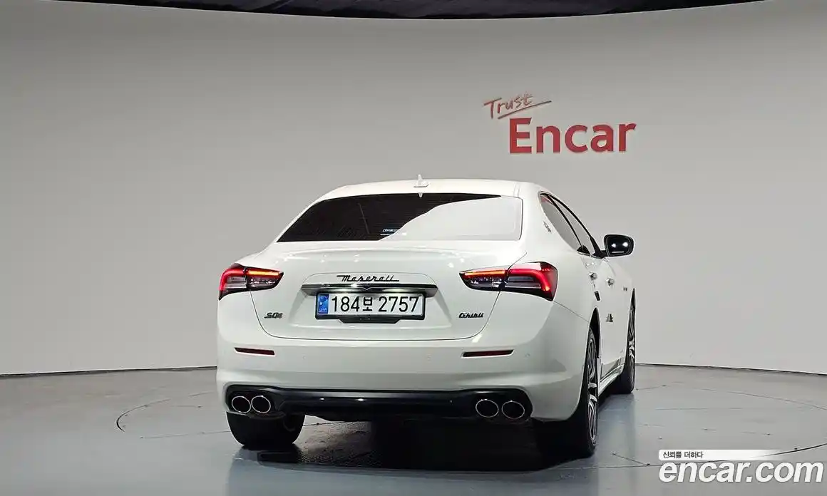 Maserati Ghibli 2018 3.0 гидро, фото 4