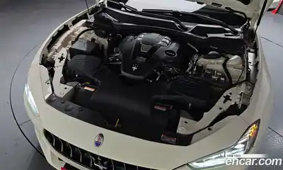 Maserati Ghibli 2018 3.0 гидро, миниатюра 6