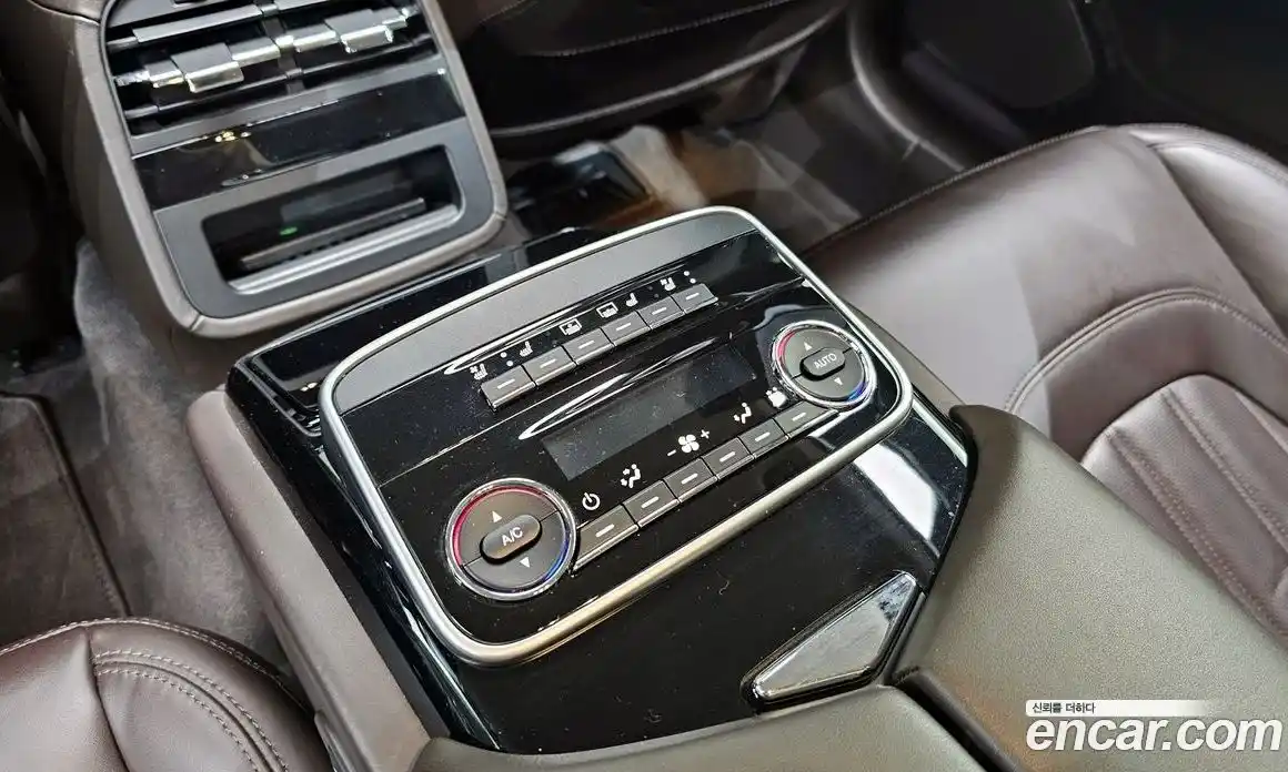 Maserati Quattroporte 2017 3.8 гидро, фото 19