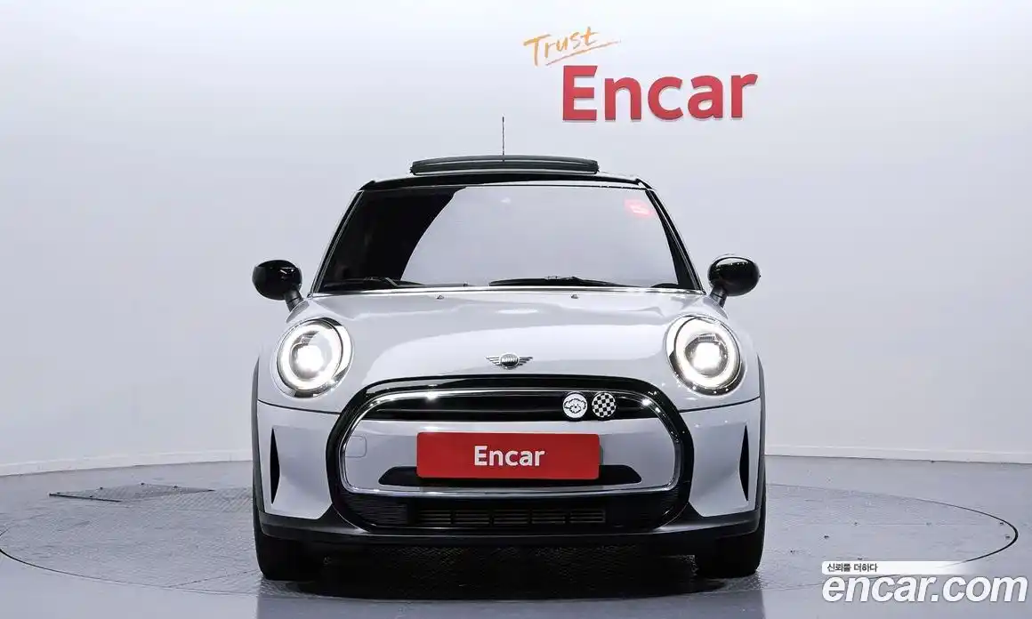 Mini Cooper 2022 1.5 гидро в Москве № 204190, фото 3