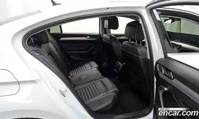 Volkswagen Passat 2021 2.0 гидро в Москве № 214888, миниатюра 12