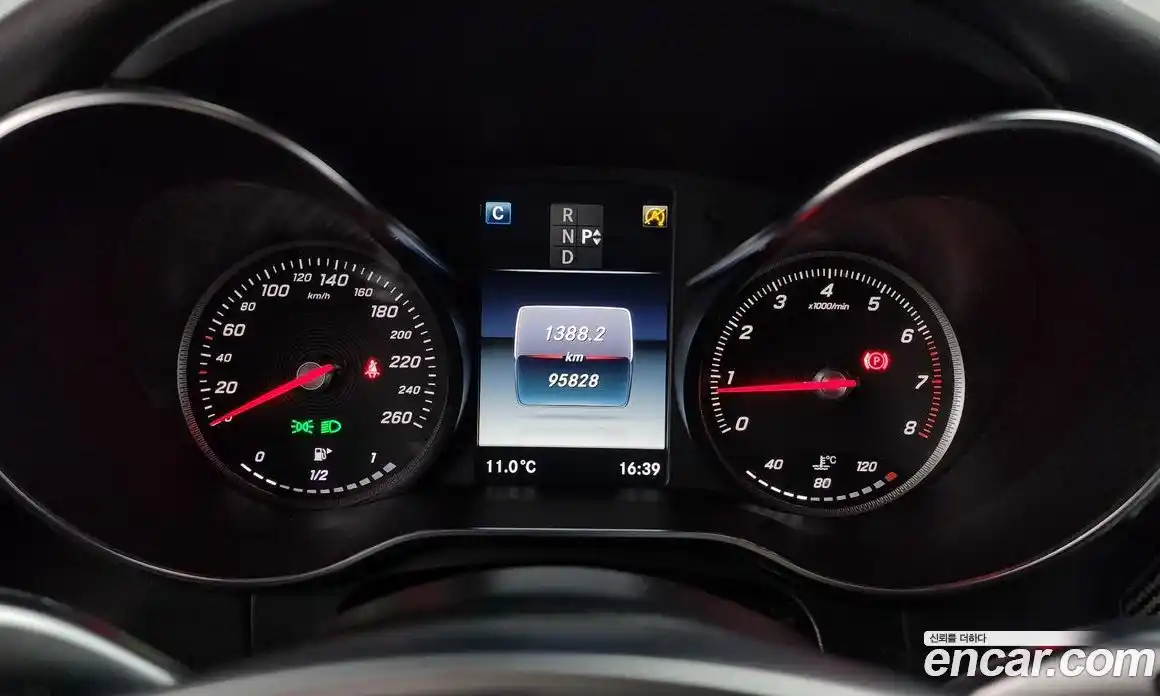 Mercedes-Benz C-Class 2016 2.0 гидро в Москве № 221383, фото 8