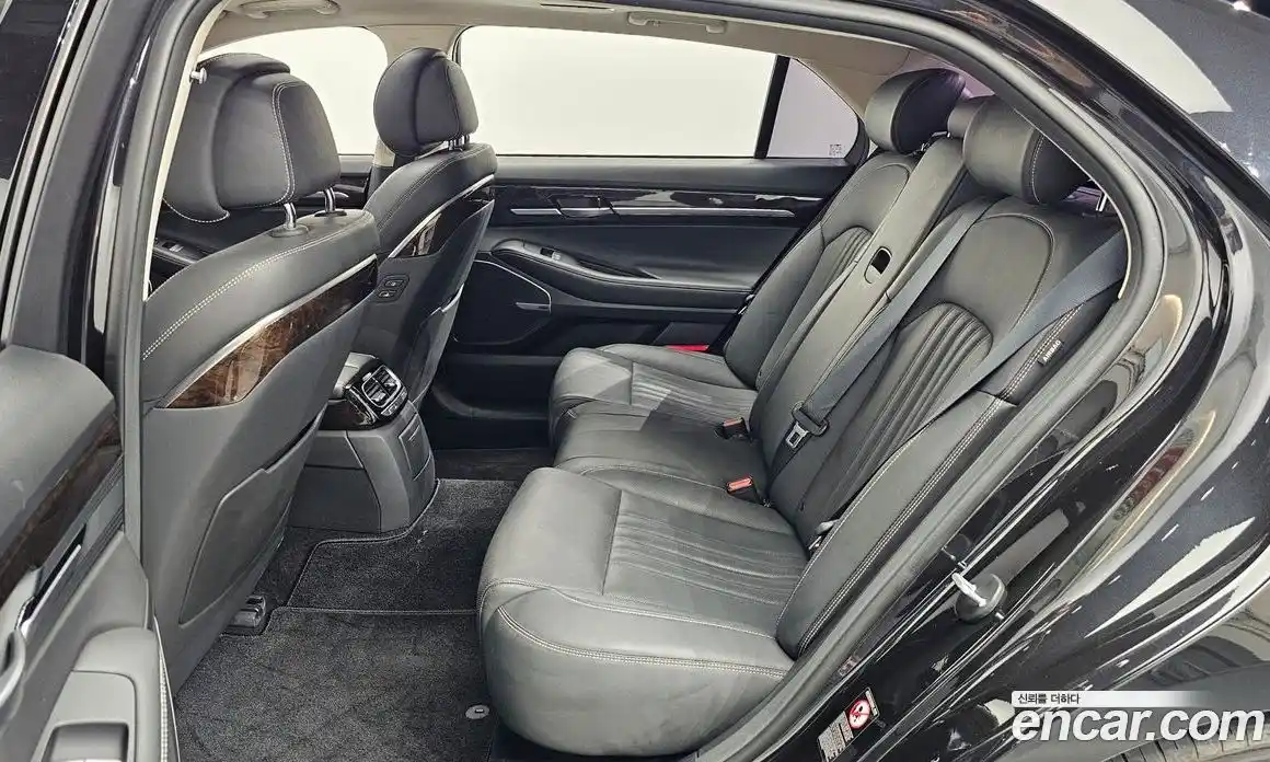Genesis G90 2019 3.3 гидро в Москве № 22950, фото 12