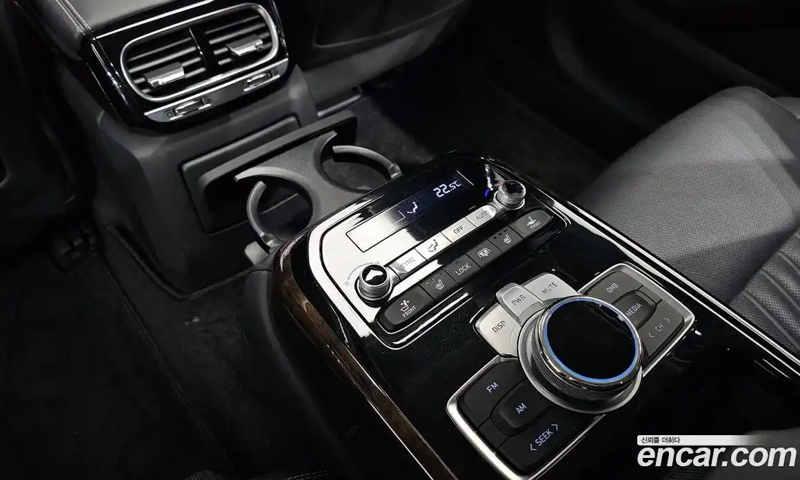 Genesis G90 2019 3.3 гидро в Москве № 22950, фото 17