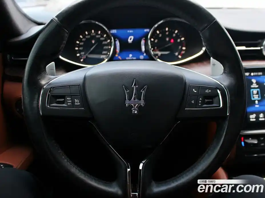 Maserati Quattroporte 2018 3.0 гидро, фото 14