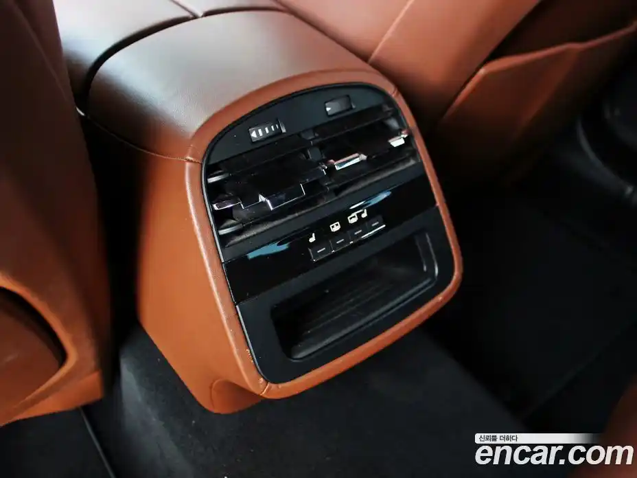Maserati Quattroporte 2018 3.0 гидро, фото 16