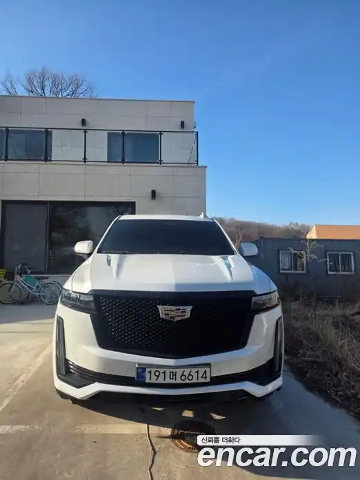 Cadillac Escalade 2023 6.2 гидро в Москве № 256396, фото 5