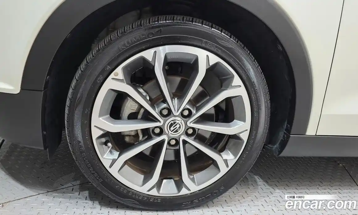 SsangYong TIBOLI 2017 1.6 гидро в Москве № 29376, фото 5