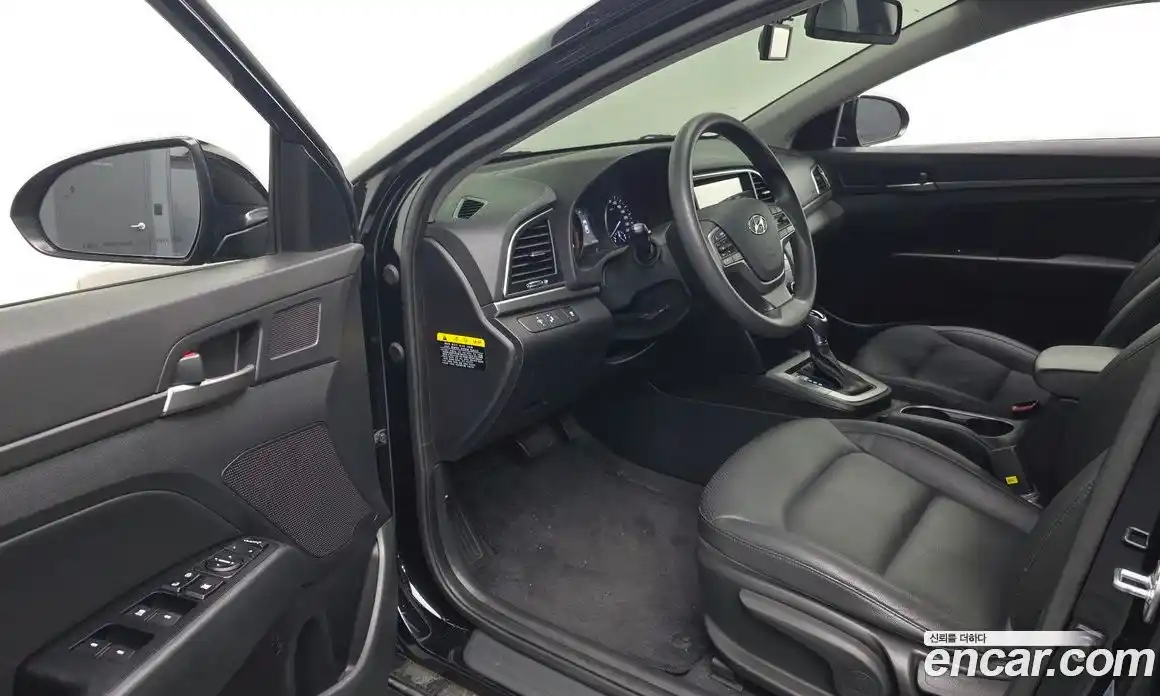 Hyundai Avante 2018 1.6 гидро в Москве № 1288430, фото 13