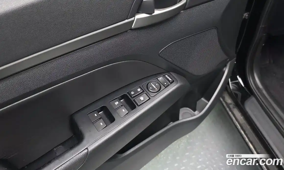 Hyundai Avante 2018 1.6 гидро в Москве № 1288430, фото 19
