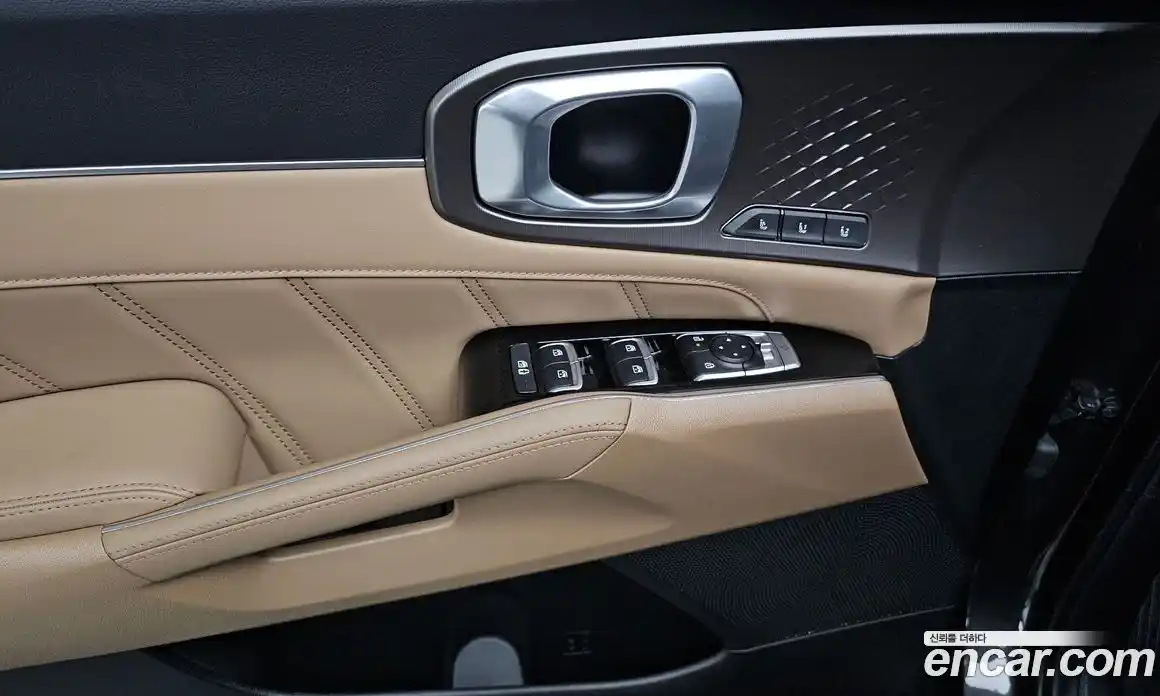 Kia Sorento 2023 2.5 гидро в Москве № 131370, фото 17