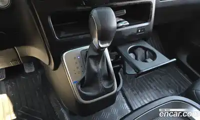 Hyundai Staria 2023 2.2 гидро в Москве № 1317916, миниатюра 12