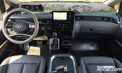 Hyundai Staria 2023 2.2 гидро в Москве № 1317916, миниатюра 10