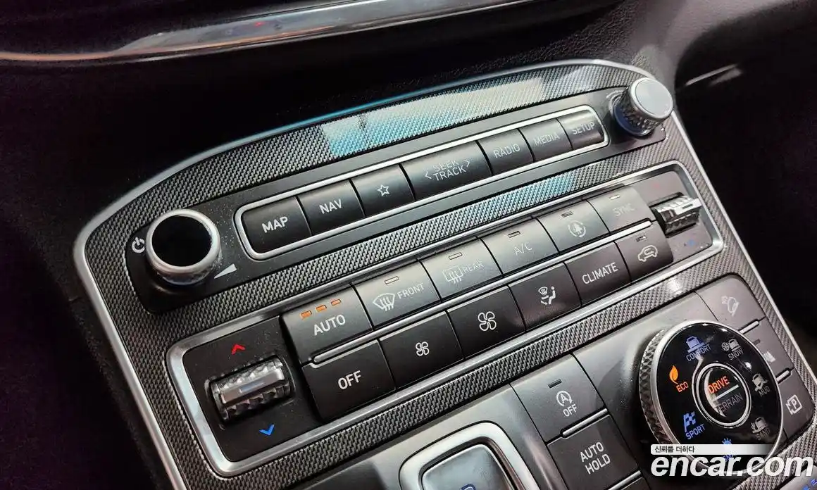 Hyundai Santa Fe 2023 2.2 гидро в Москве № 1318062, фото 31