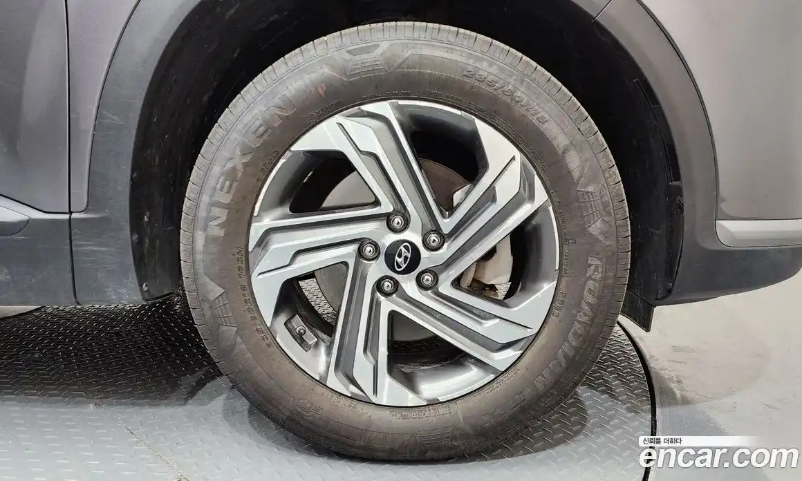 Hyundai Santa Fe 2023 2.2 гидро в Москве № 1318062, фото 7