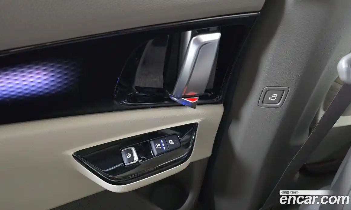 Kia Canival 2022 2.2 гидро в Москве № 1318398, фото 25