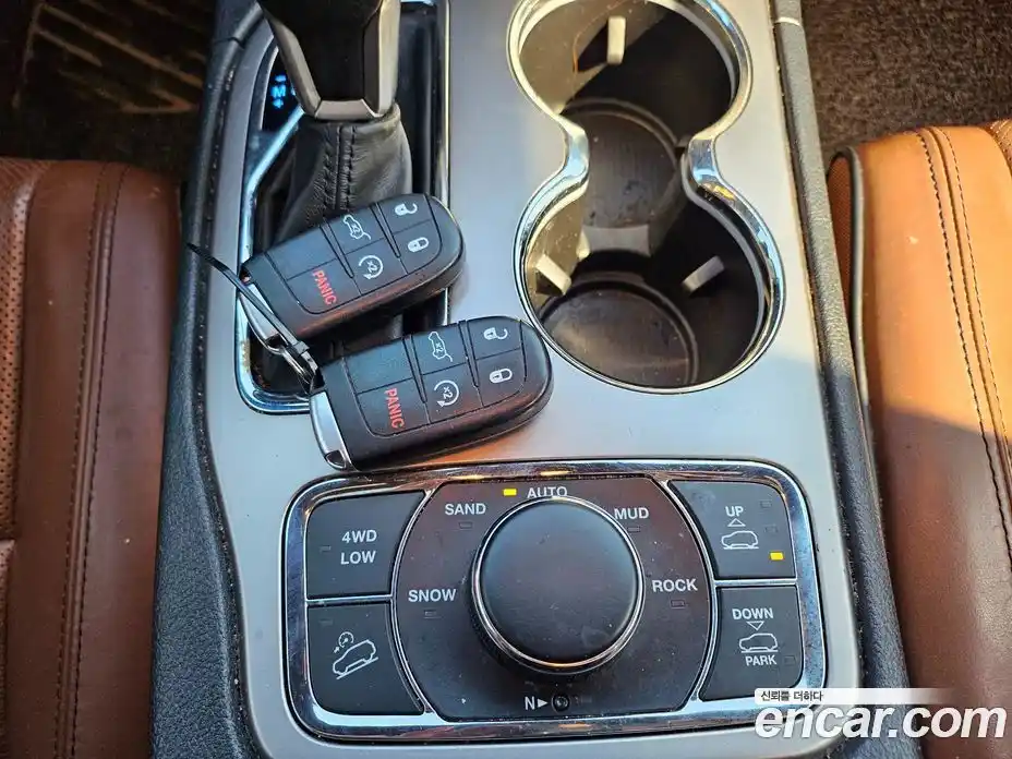 Jeep Cherokee 2021 3.6 гидро в Москве № 1323690, фото 17
