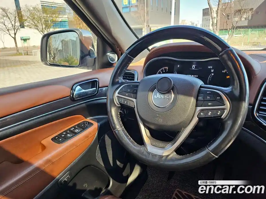 Jeep Cherokee 2021 3.6 гидро в Москве № 1323690, фото 18