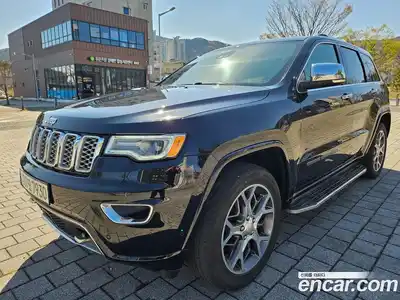 Jeep Cherokee 2021 3.6 гидро в Москве № 1323690, миниатюра 2