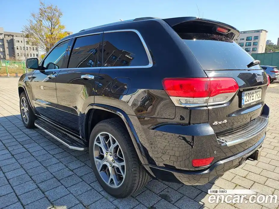 Jeep Cherokee 2021 3.6 гидро в Москве № 1323690, фото 8