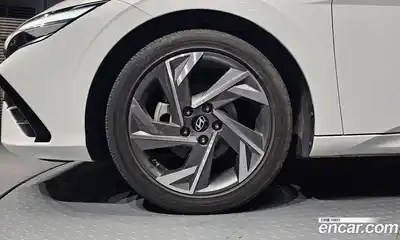 Hyundai Avante 2023 1.6 гидро в Москве № 1341959, миниатюра 5