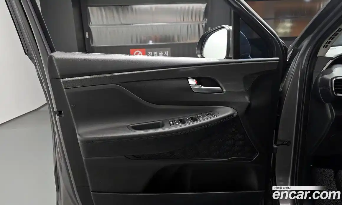 Hyundai Santa Fe 2023 2.2 гидро в Москве № 1417382, фото 14